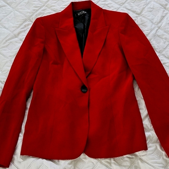 Jackets & Blazers - 🌟Like New Vintage Elegant Red Blazer🌟